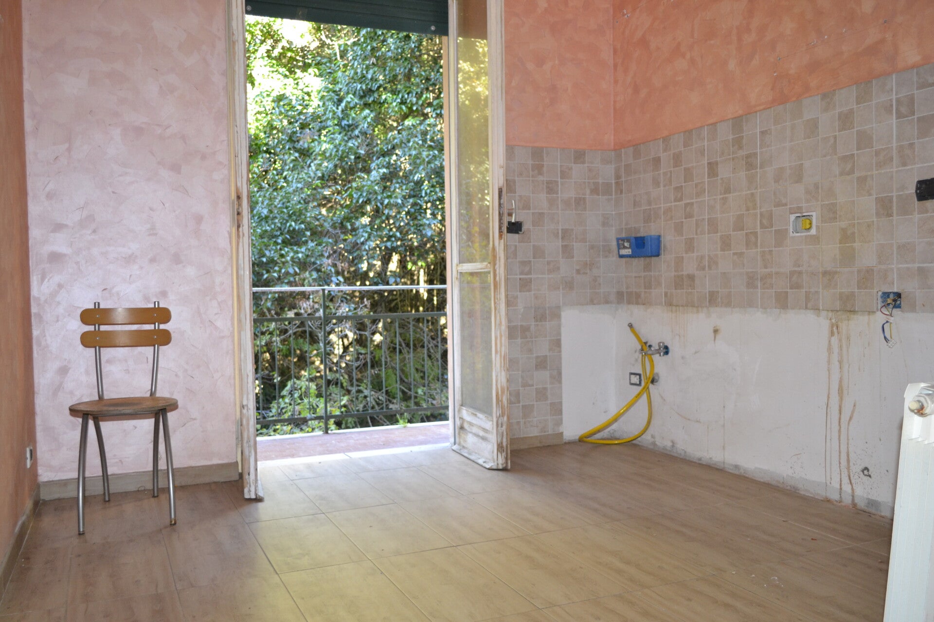 VIA DANEO – 66 MQ – DUE BALCONI – VISTA APERTA NEL VERDE