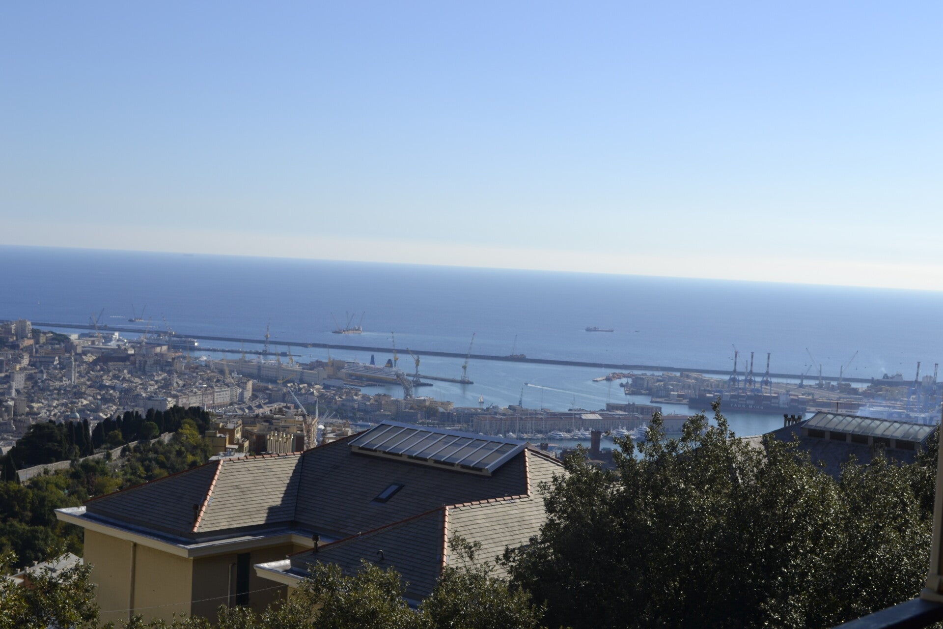 Via Fumagalli –70 MQ arredato con balconcino e vista mare
