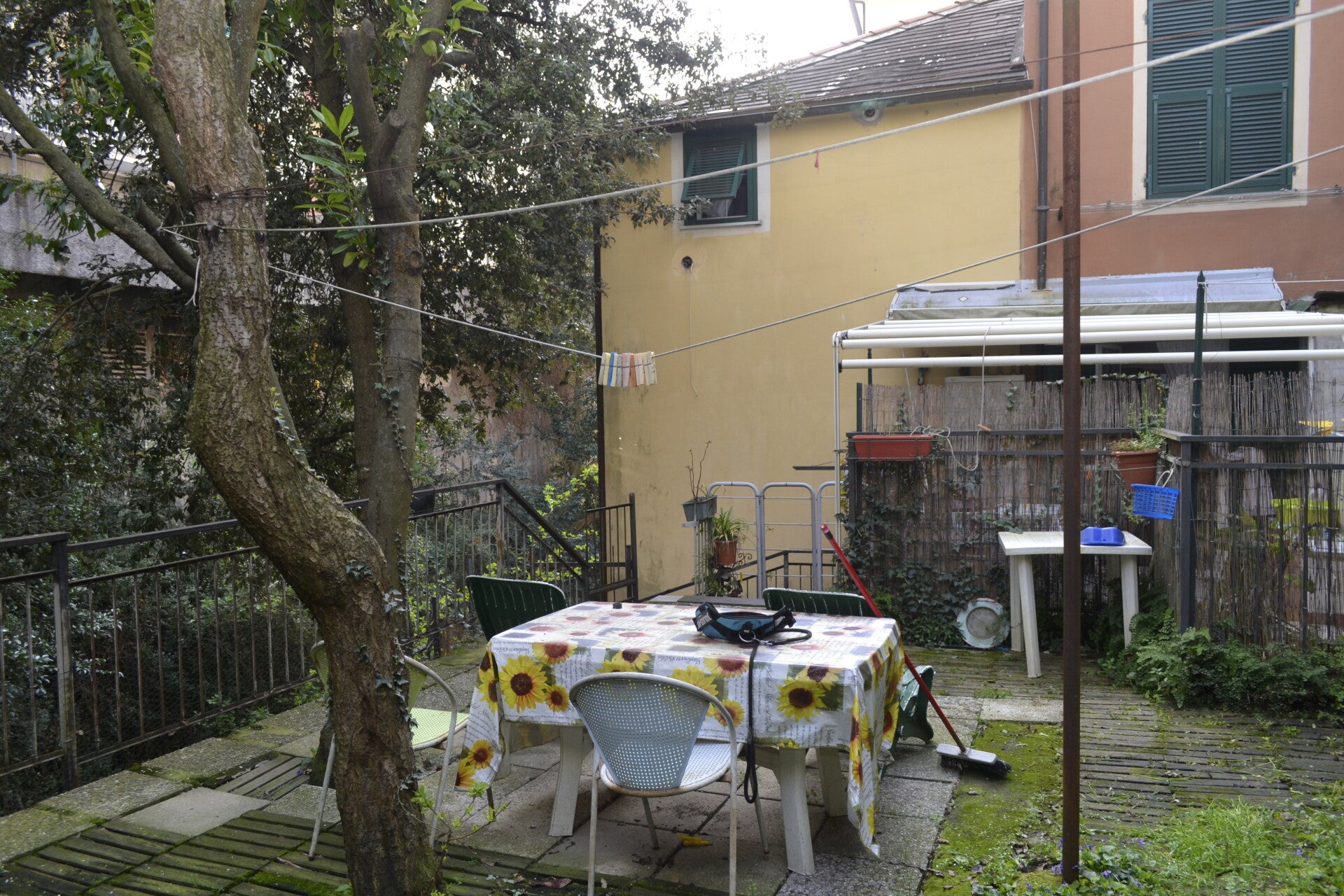 VIA PINETTI-41 MQ CON GIARDINO-RISTRUTTURATO