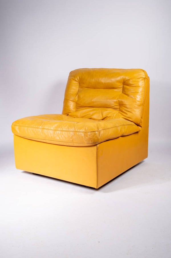 Soft yellow leather sofa by De Pas, D’urbino and Lomazzi for Zanotta, Italy 1970'ss