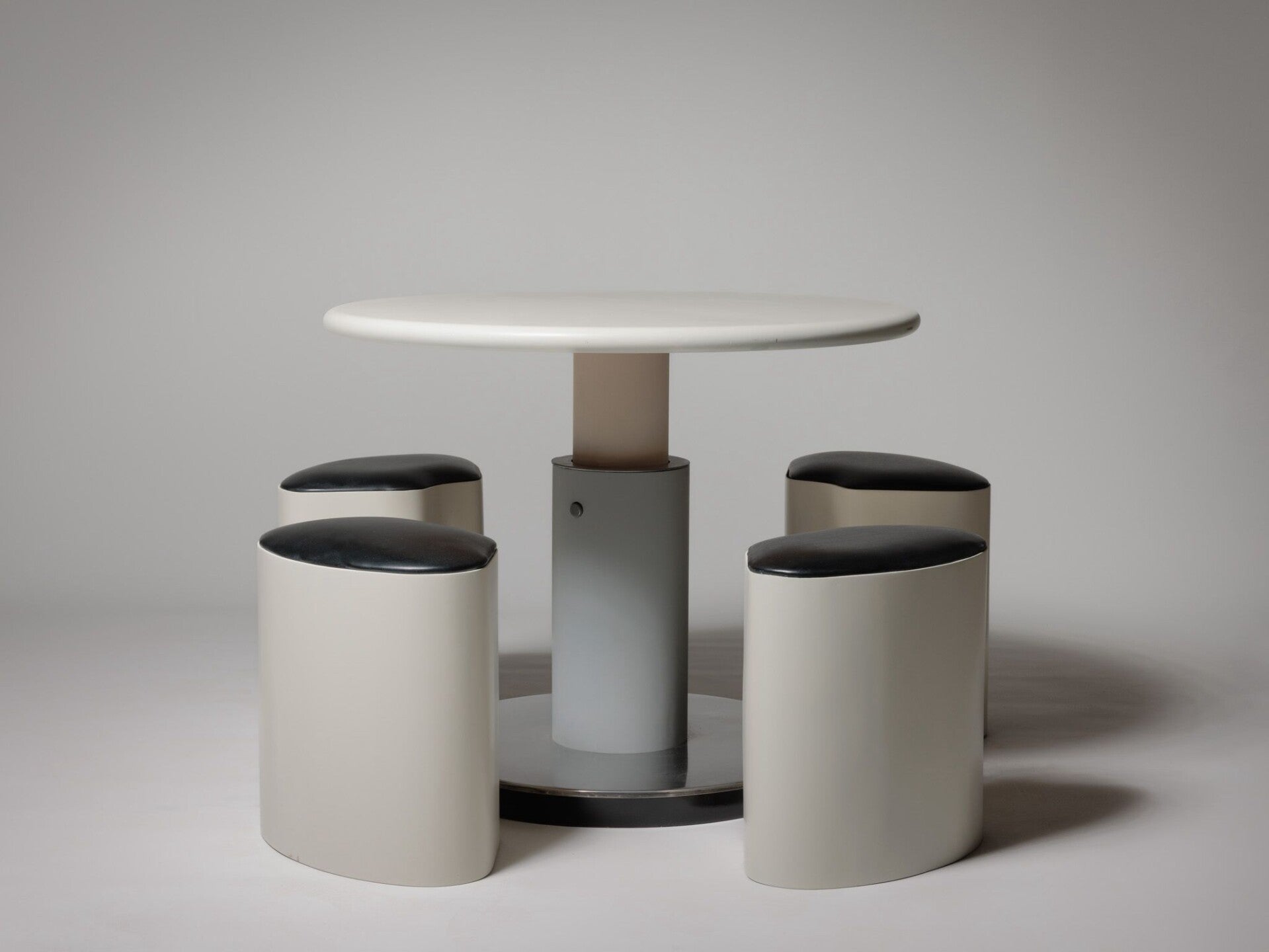 Space age height adjustable dinning table, Italy 70's