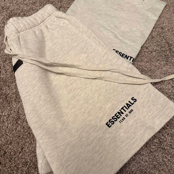 Essentials set
