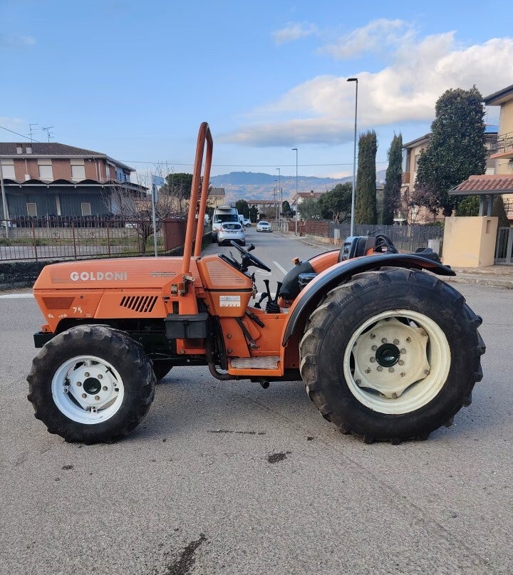 Trattore agricolo Goldoni Star 75 max