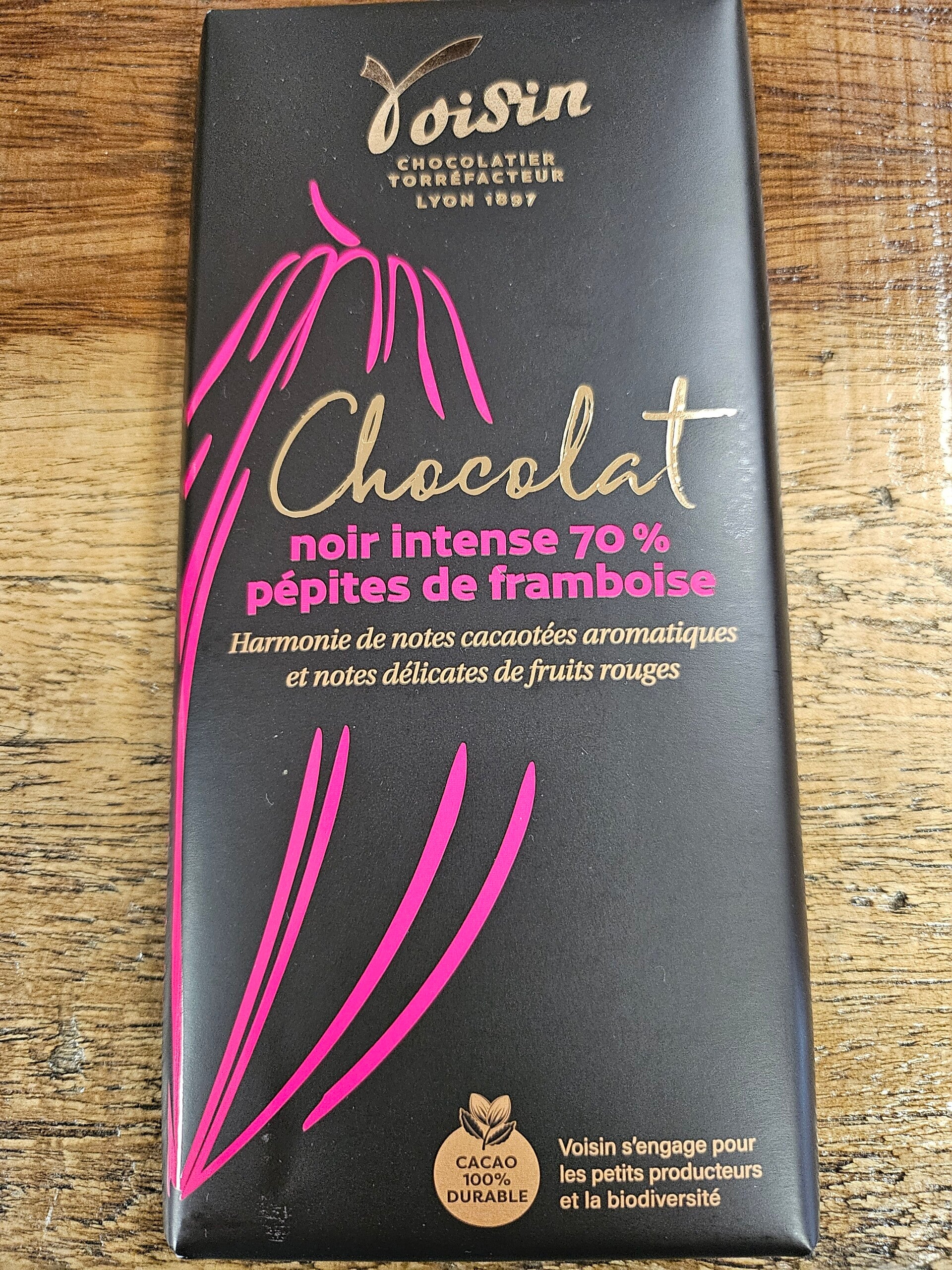 Chocolat noir intense 70% ,pépites de framboise