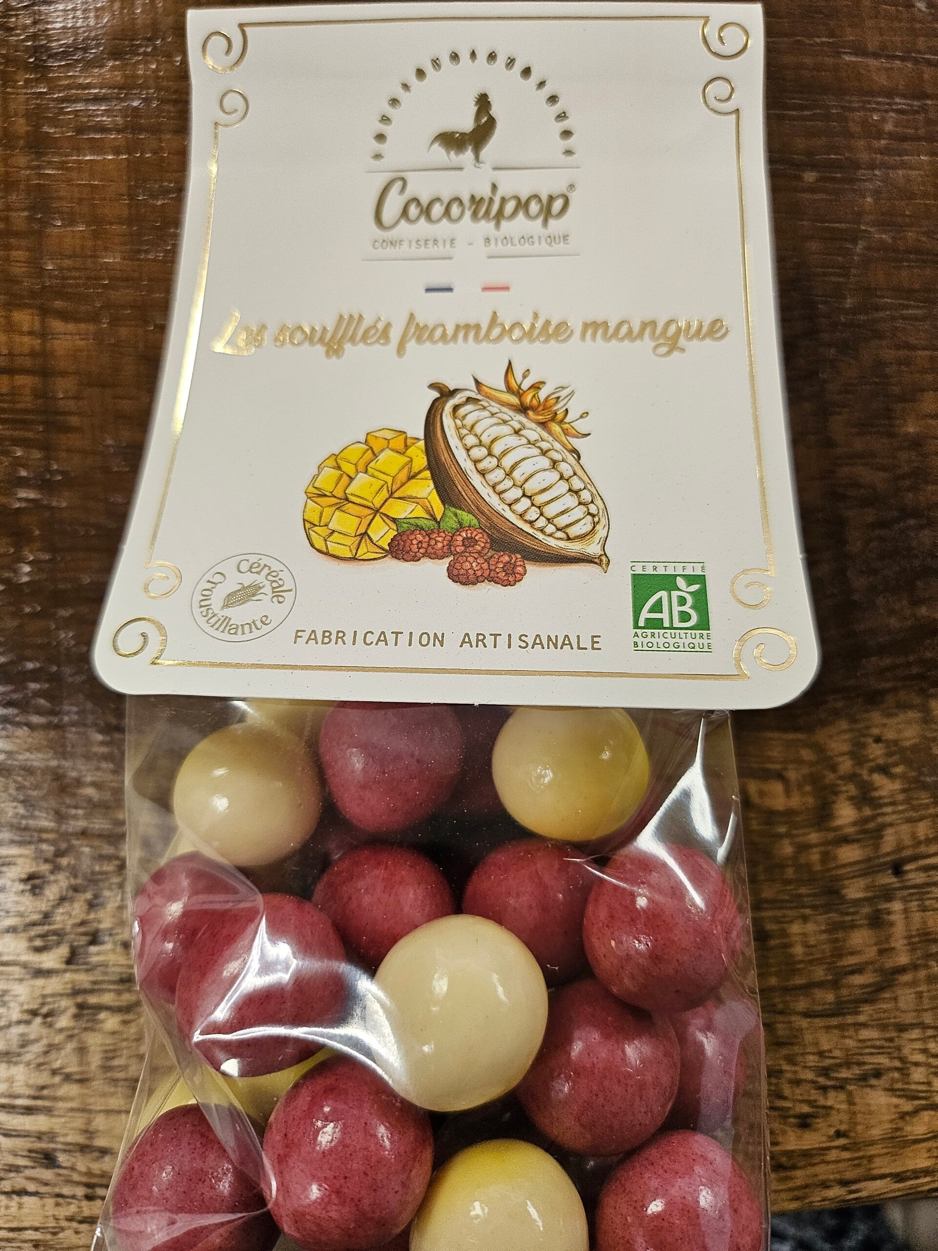 Billes de céréale croustillante soufflés framboise et mangue