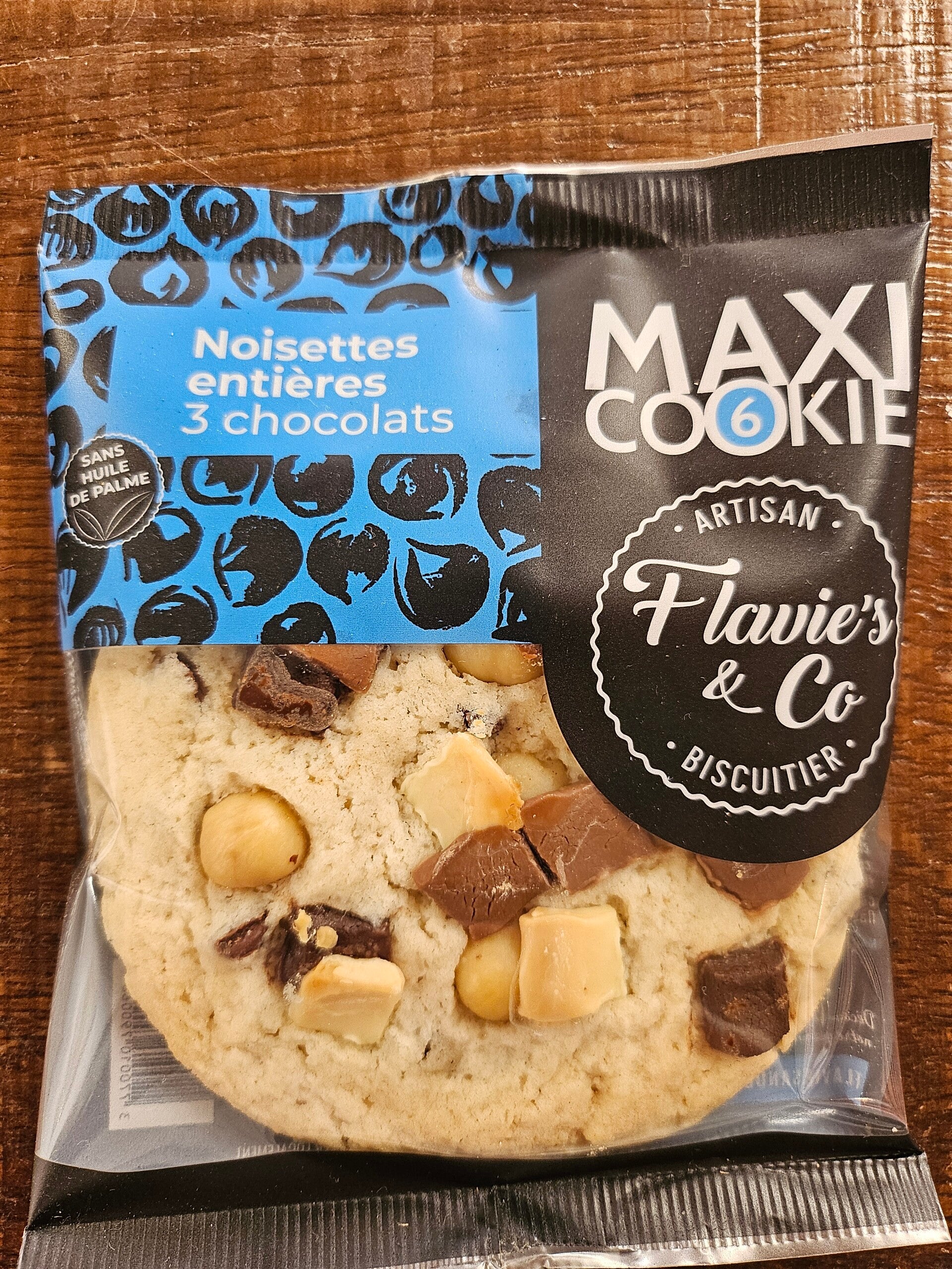 Maxi Cookie Noisettes entières 3 chocolats