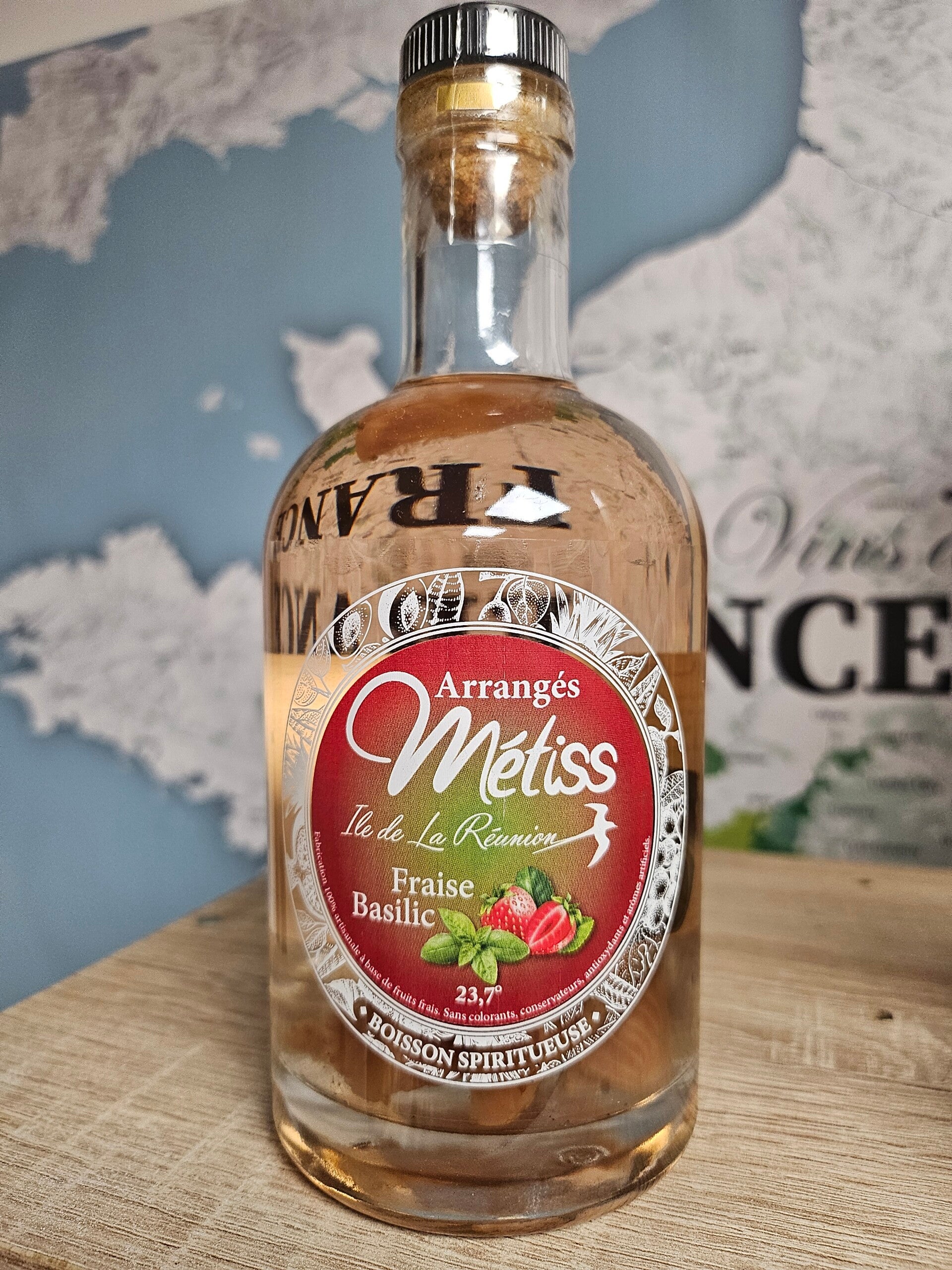 Rhum arrangé Fraise Basilic, Rhum MÉTISS ÎLE DE LA RÉUNION, 35cl 23,7%
