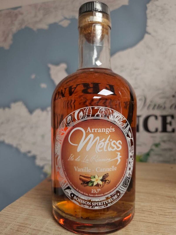 Rhum arrangé Vanille Cannelle, RHUM MÉTISS DE L'ÎLE DE LA RÉUNION,  35cl 23,7% vol