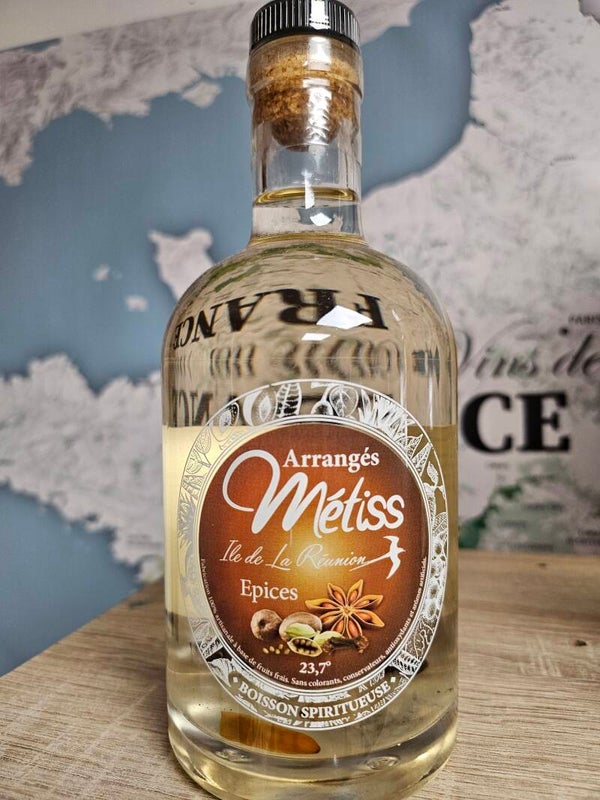 Rhum arrangé Épices, RHUM MÉTISS DE L'ÎLE DE LA RÉUNION, 35cl  23,7% vol