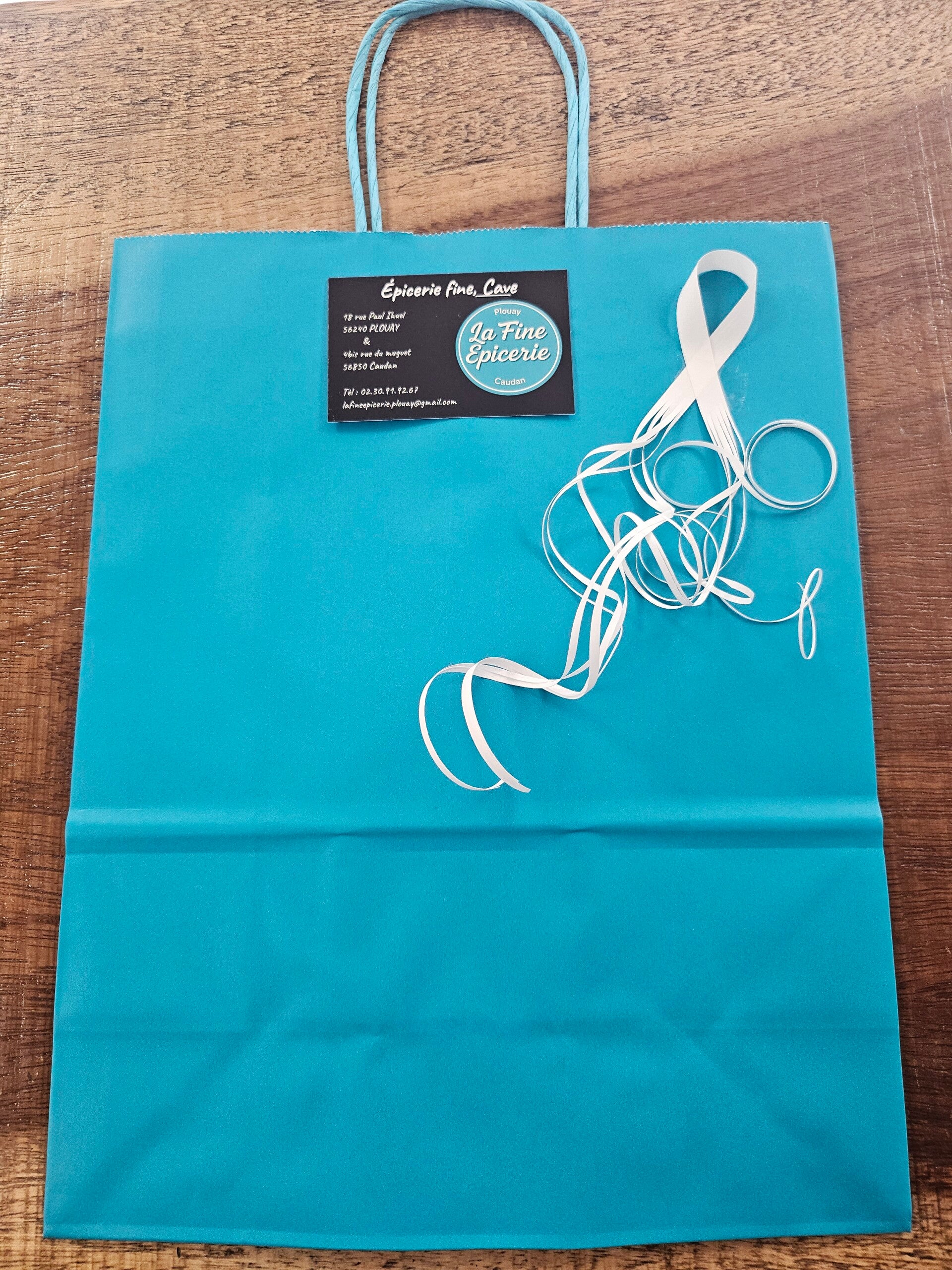 Grand sac cadeau à partir de 3 produits