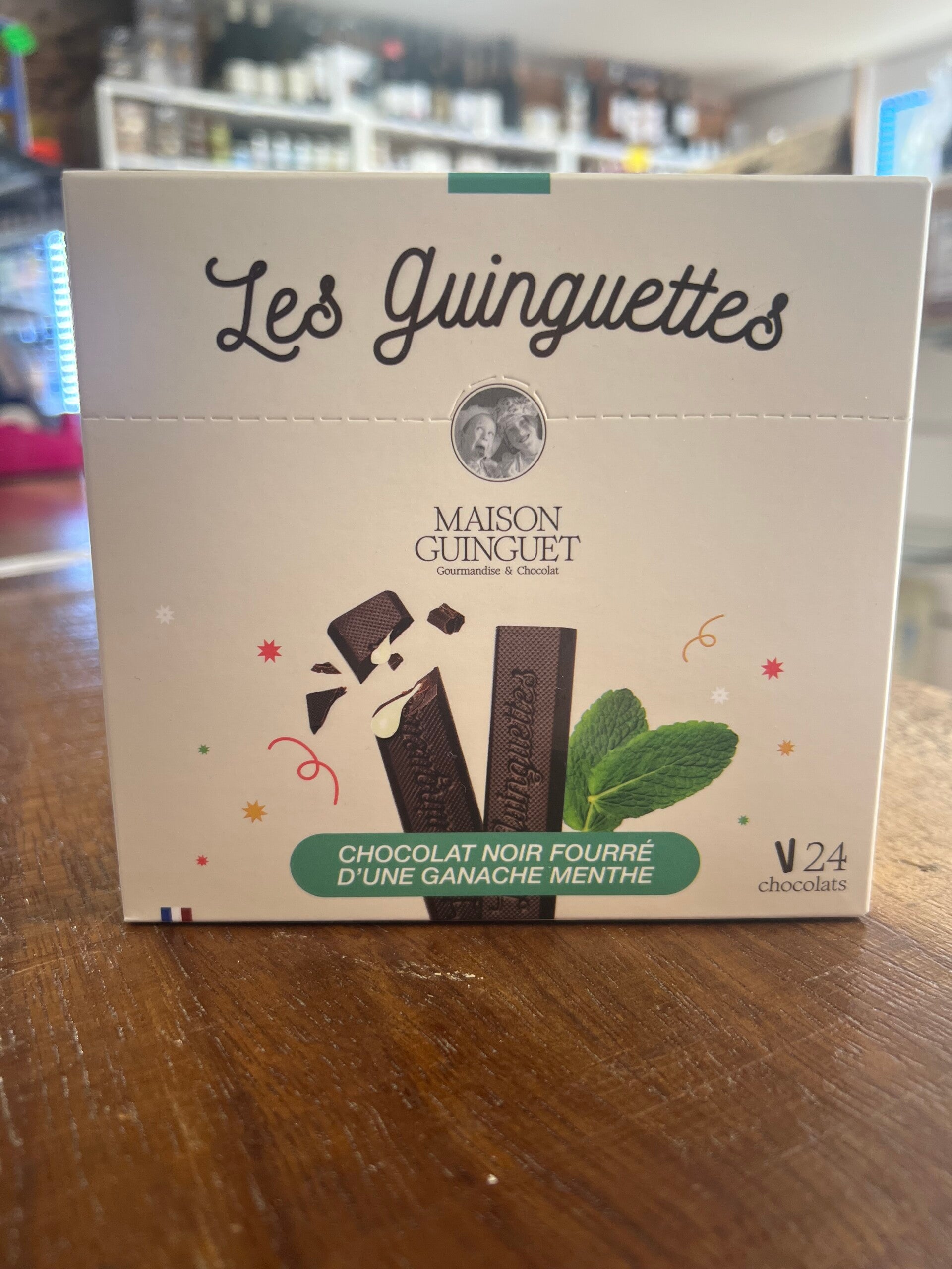 LES GUINGUETTES, chocolat noir fourré d’une ganache menthe