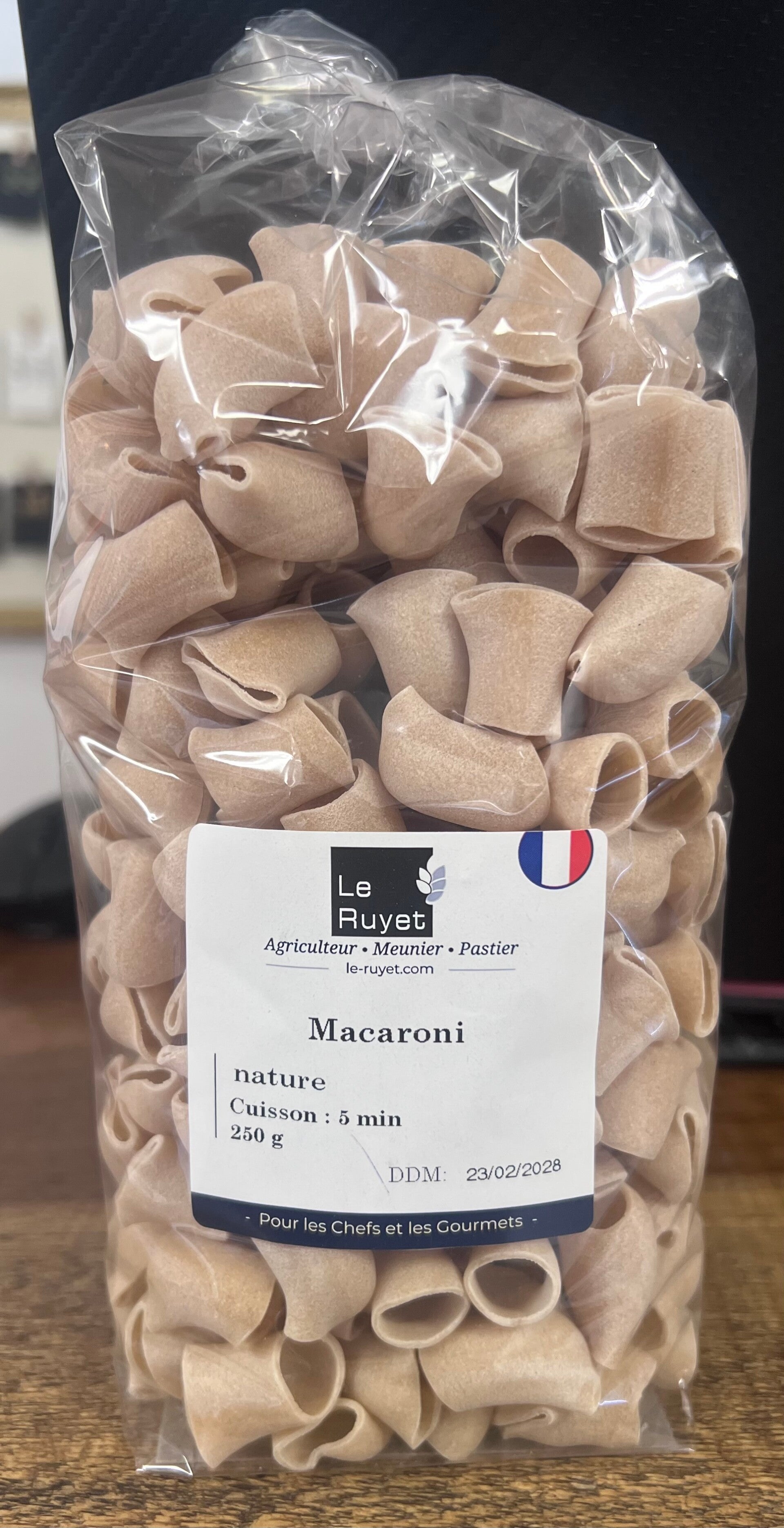 Macaroni nature