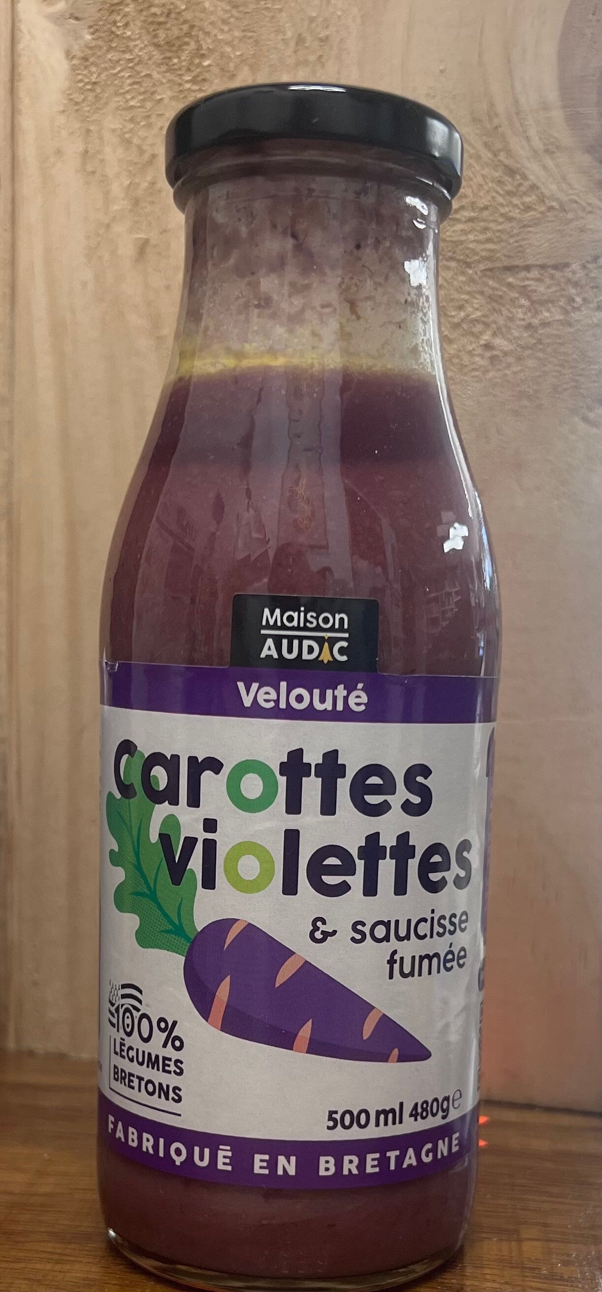 Velouté carottes violettes et saucisse fumée