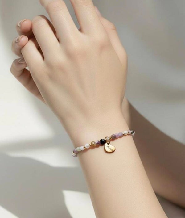 Graviertes Edelstein-/Perlenarmband 2.0  Süsswasserperlen - dein Text, dein Stein - Initiale - 18K Gold, 925 Silber oder Roségold gefüllte Perlen