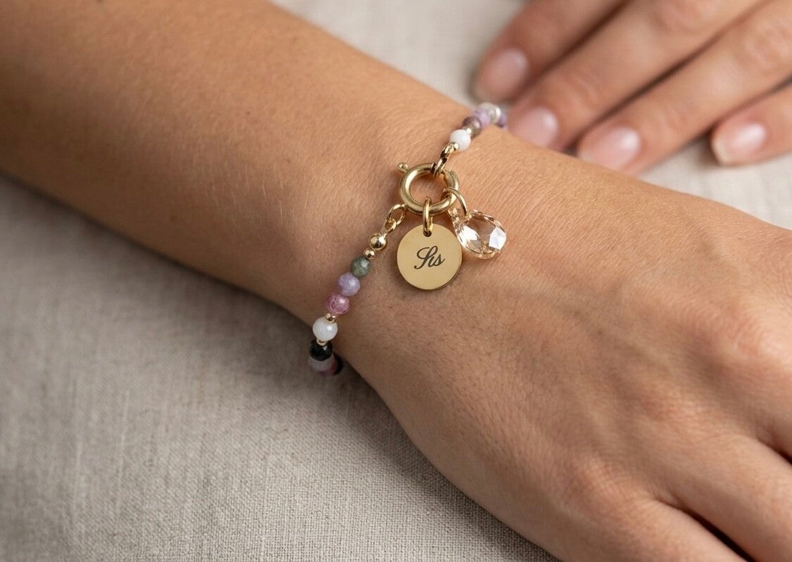 Graviertes Perlen- und Edelsteinarmband 3:1 mit deinem Wunsch-Verschluss Gold | Silber, Charms - Initialen - DIY dein Text dein Stein