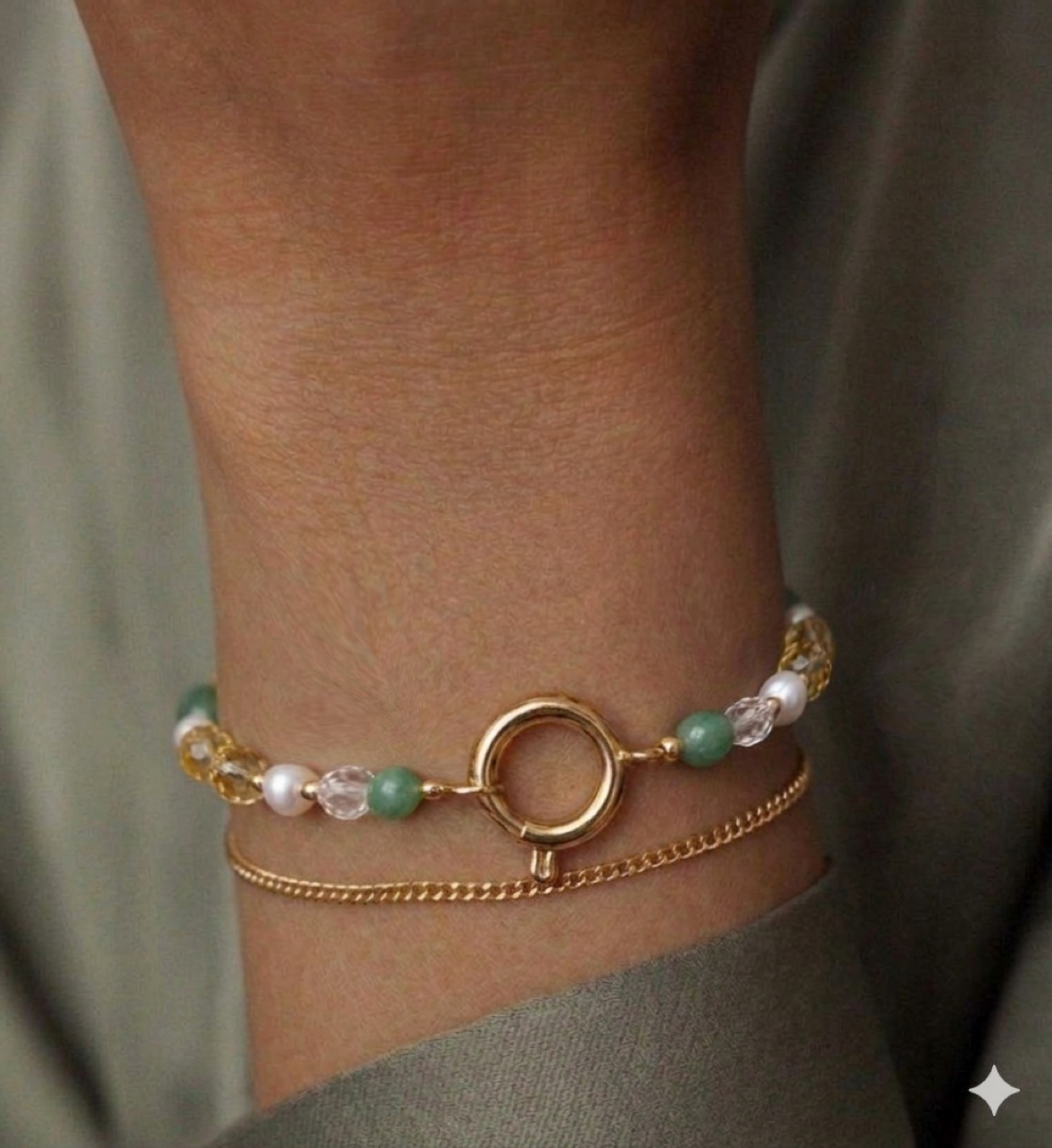 Graviertes Edelstein-/Perlenarmband mit Verschluss deiner Wahl Gold | Silber - Initialen Charm