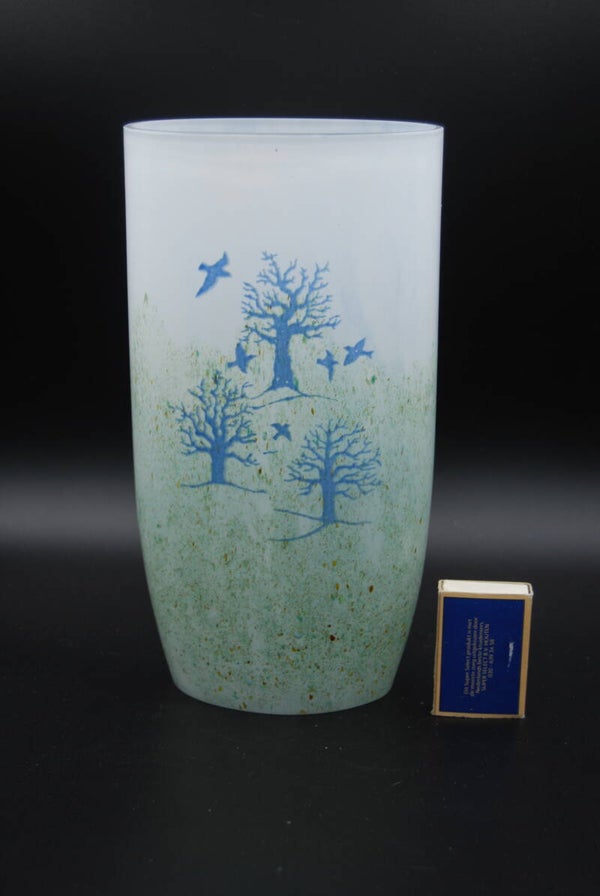 KOSTA BODA, KJELL ENGMAN.VASE "OKTOBER". IN WHITE, BLUE AND GREEN. 23 CM