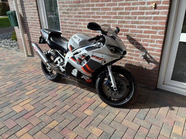 Yamaha YZF R6 NL Motor KM 34907 Bj 1999