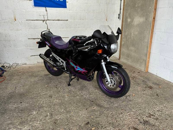 Suzuki GSX600F bj 1994 KM 12394
