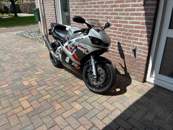 Yamaha YZF R6 NL Motor KM 34907 Bj 1999