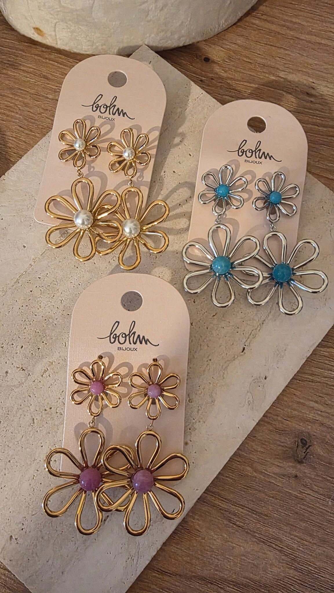 Boucles d’oreilles fleurs avec vraies pierres