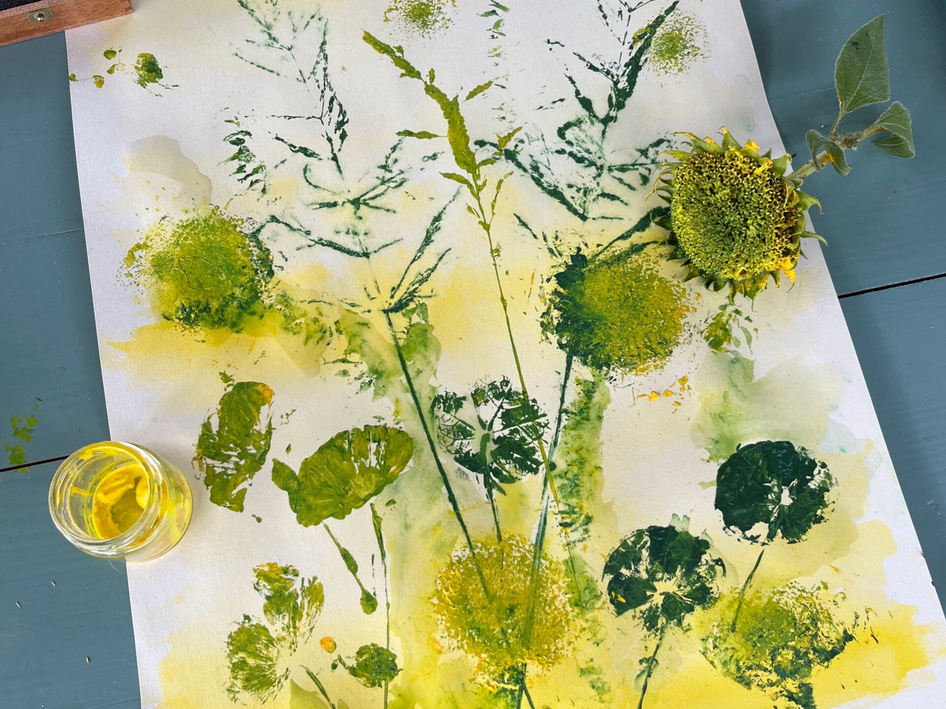 Botanisch afdrukken met acrylverf