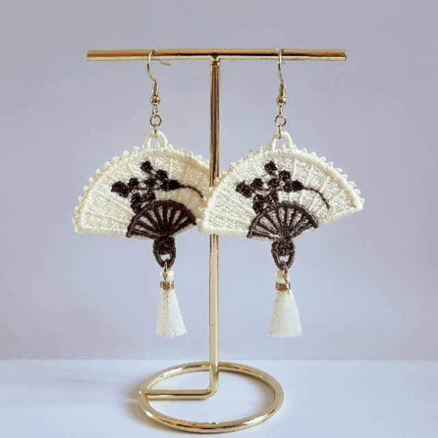 Boucles d'oreilles Éventail "Sakura" – écru Dentelle Brodée Main
