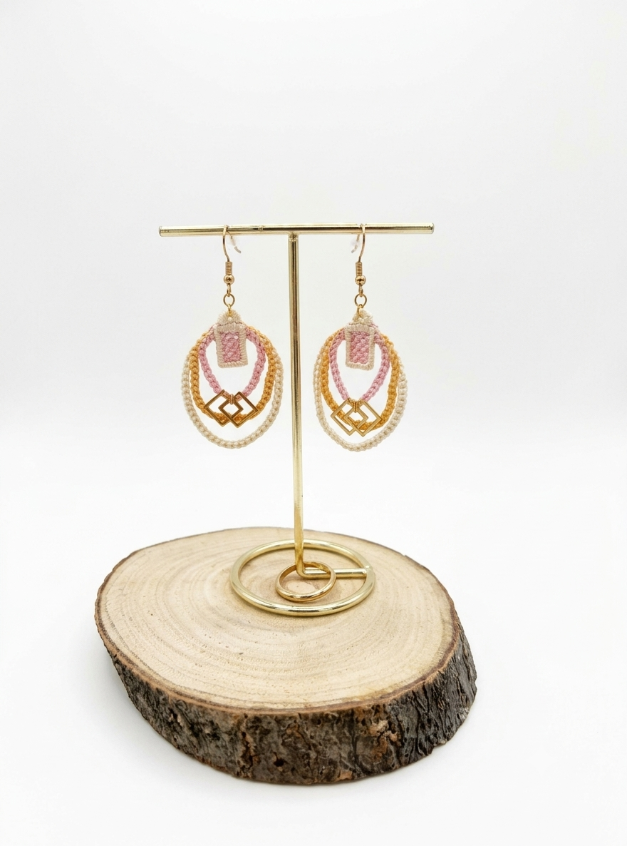 Boucles d'oreilles brodées anneaux de cordes fait main