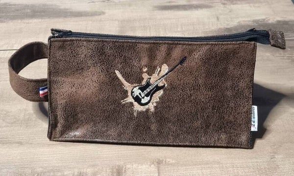Trousse de Toilette / Nomade "Rock" – Broderie Guitare & Simili Cuir