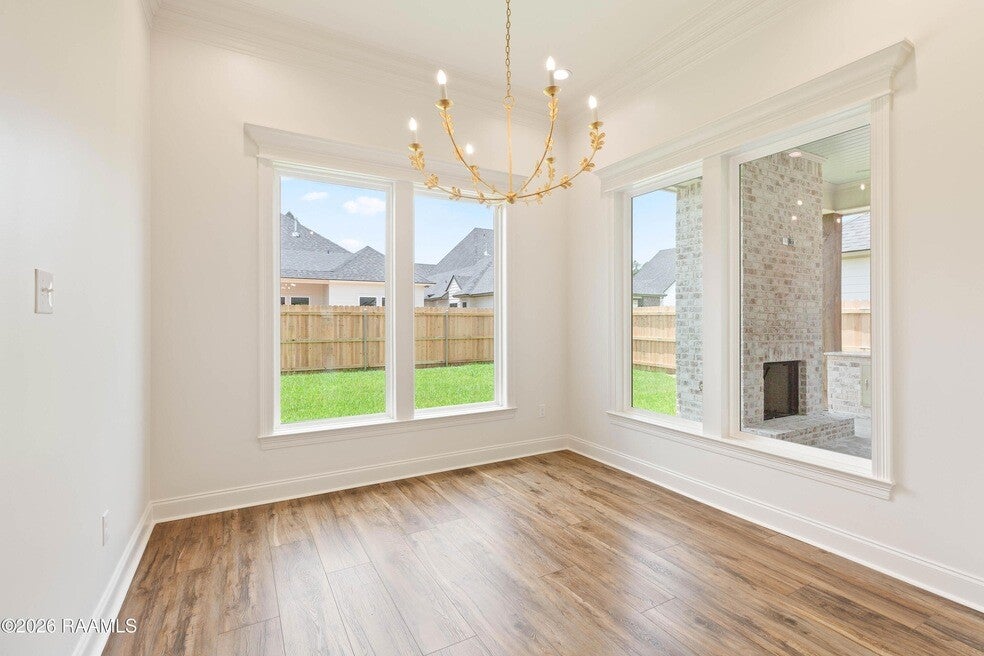 203-prague-ave-youngsville-la-17-standard.jpg
