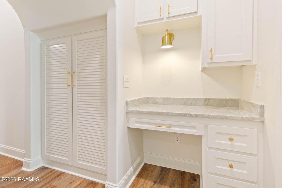 203-prague-ave-youngsville-la-21-standard.jpg