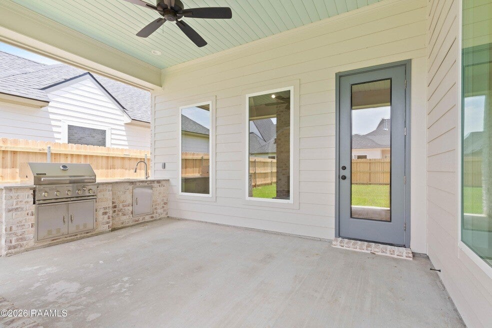 203-prague-ave-youngsville-la-34-standard.jpg