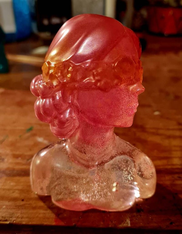Mädchen mit verbundenen Augen