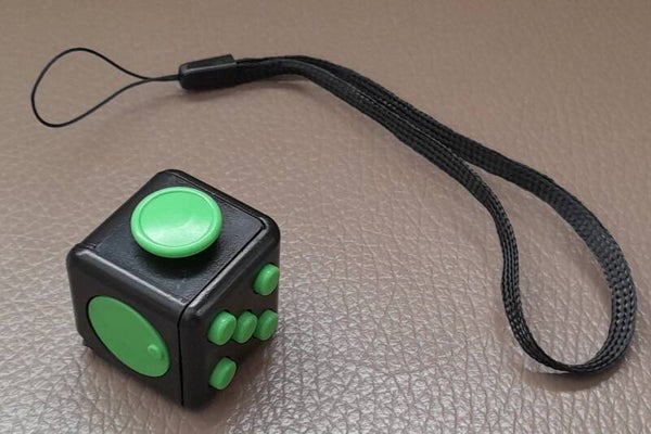 ABC Fidget kubus - Anti Stress Speelgoed 3 Cm  "Zwart/Groen"