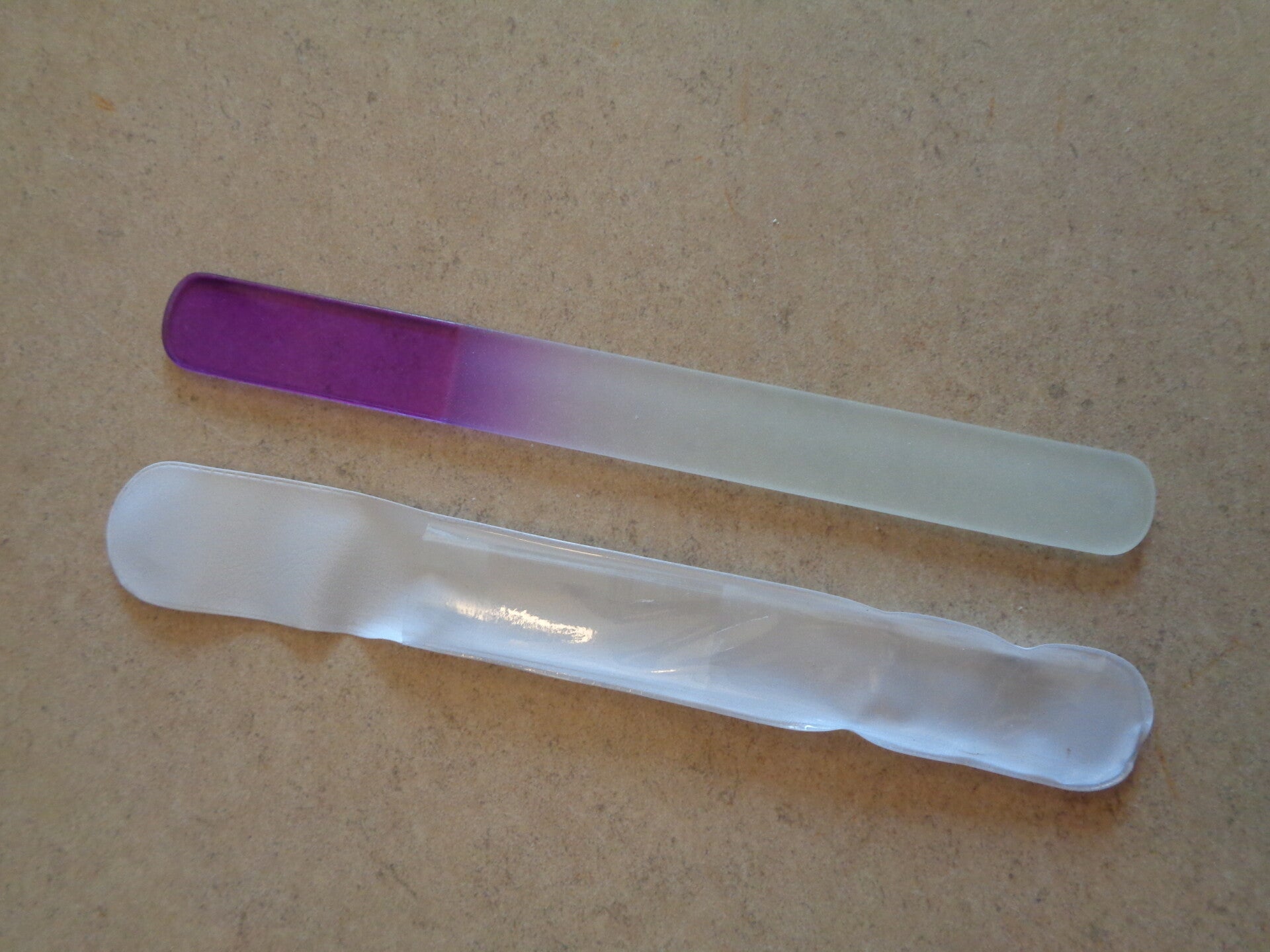 Elina Glazen Nagelvijl Paars 19,50 Cm