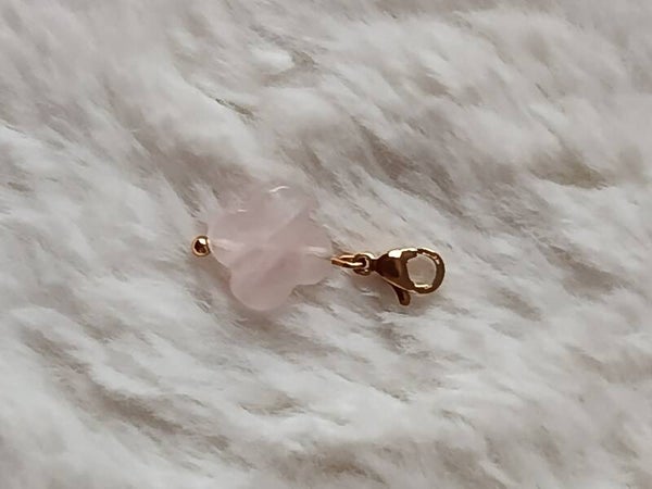 BRELOQUE TREFFLE COULEUR ROSE CLAIR