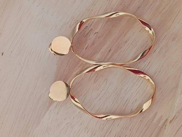 boucle d'oreille OVALE