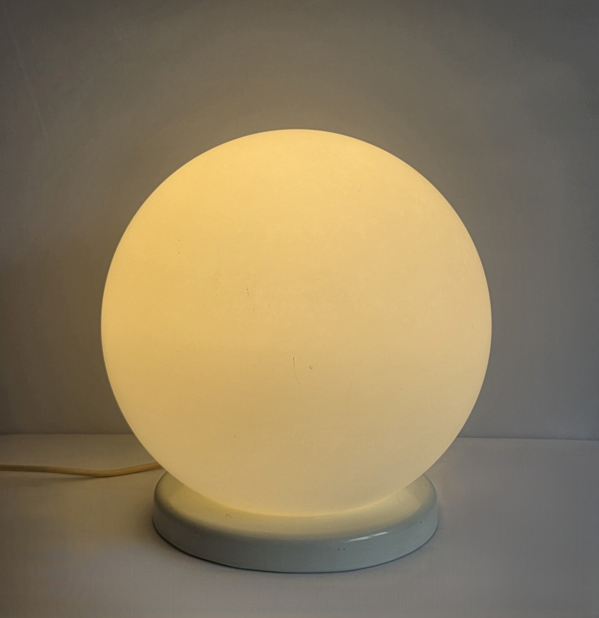 Hala Zeist vintage tafellamp jaren 70 bollamp