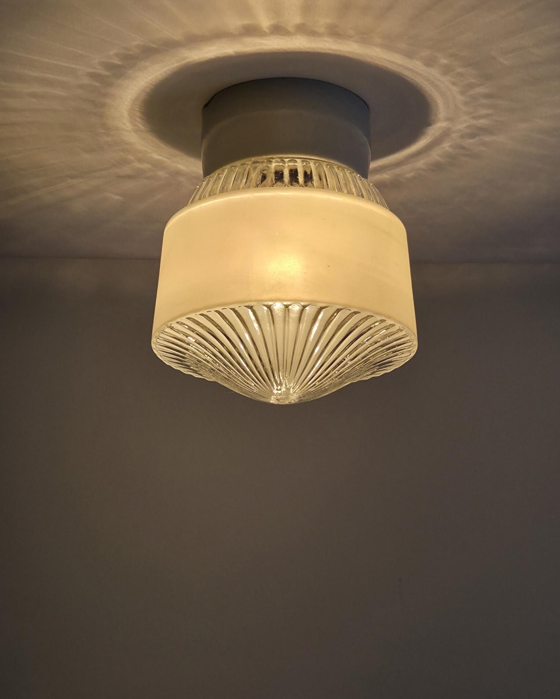 Vintage plafondlamp jaren 50
