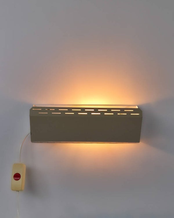Vintage wandlampje bedlampje beige