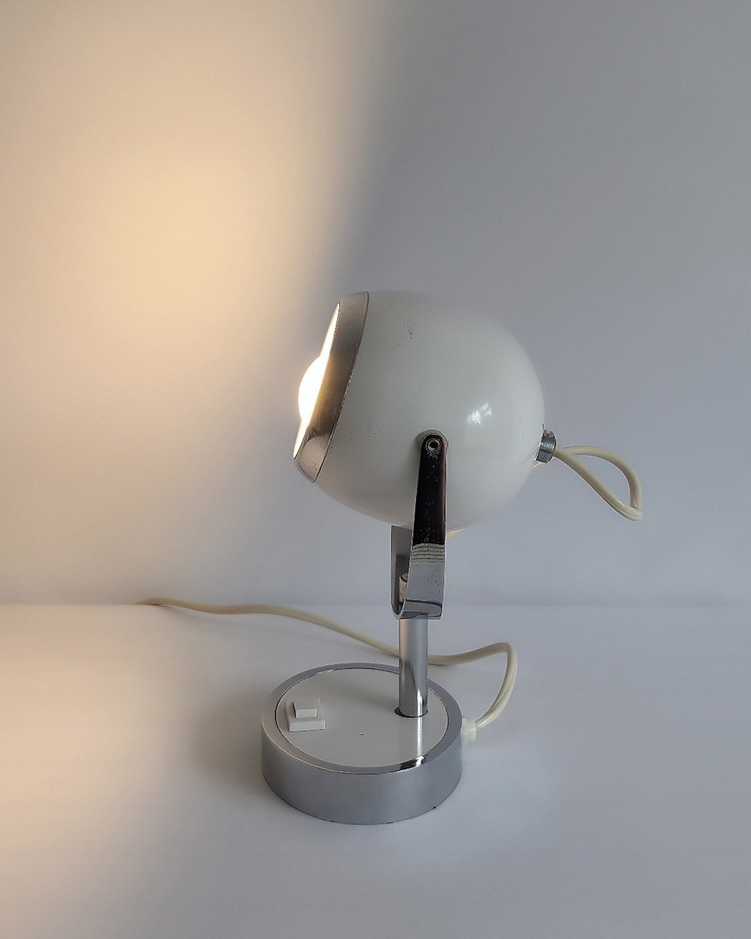 Vintage Eyeball tafellamp Space Age