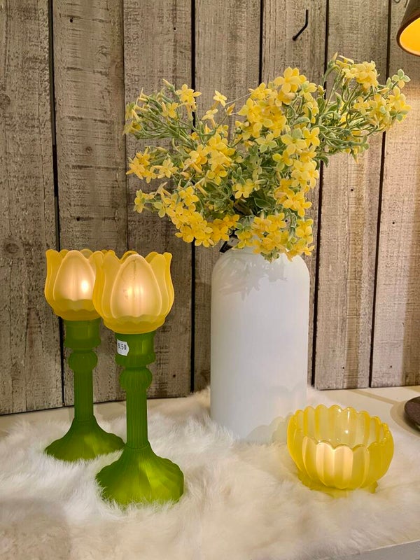 zomer set in fleurig geel