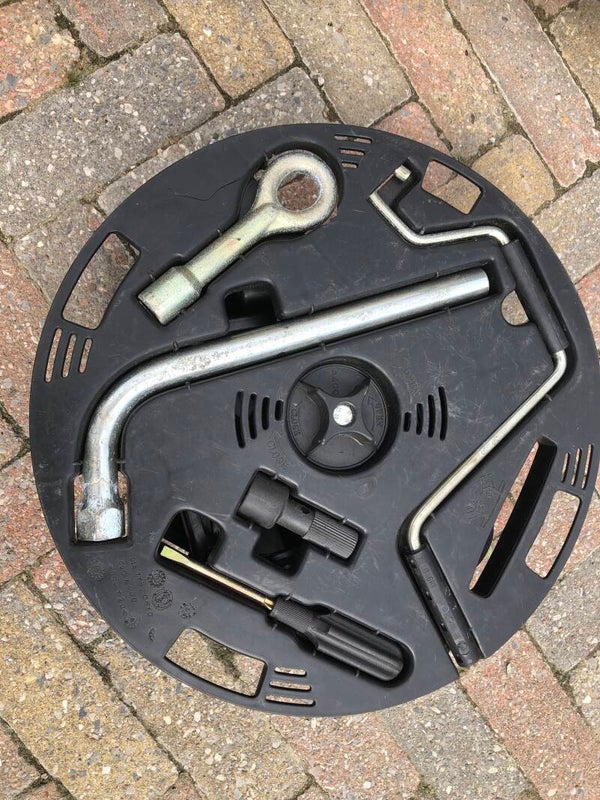 FIAT BARCHETTA GEREEDSCHAP VOOR IN KOFFER MET HOUDER