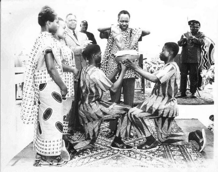 Julius Nyerere pamoja na wananchi