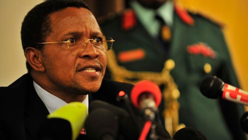 Dkt. Jakaya Mrisho Kikwete katika picha ya kumbukumbu kutoka kipindi cha uongozi wake