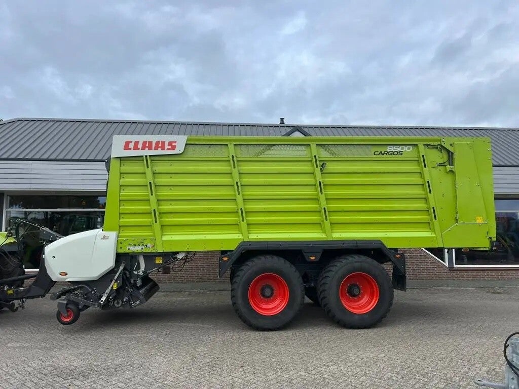 CLAAS Cargos 8500