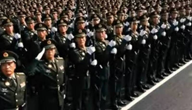 Image extraite du clip de "Cascade de partons". Le nouveau single du groupe Corde.