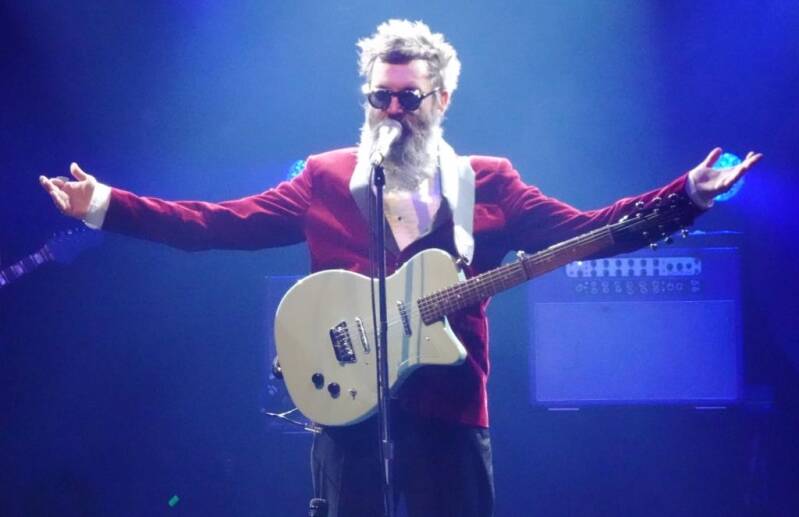 Photo live de Eels (concert au MeM de Rennes).