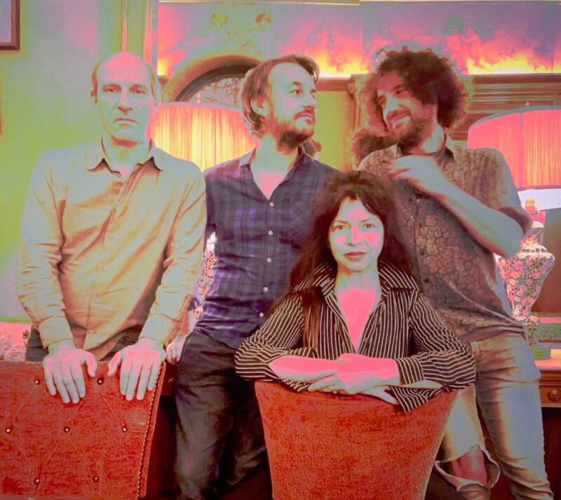 Photo promotionnelle du duo Elysian Fields. En compagnie d'Olivier Perez (Garciaphone) et Matthieu Lopez .