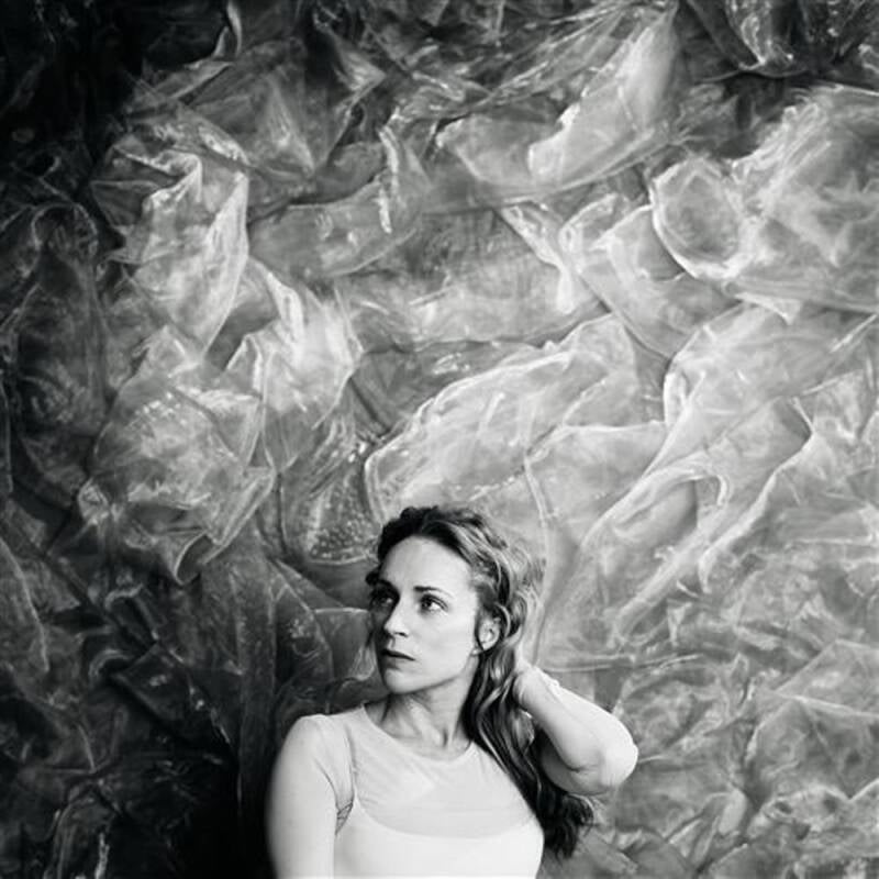 Visuel de "The Meaning Of Flowers", le cinquième album studio d'Agnes Obel.